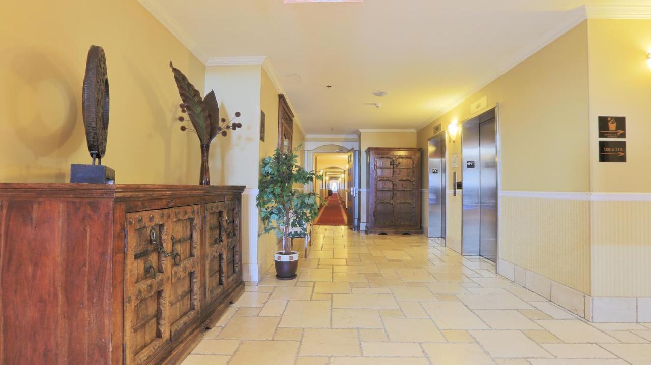 Hotel Brossard Εξωτερικό φωτογραφία
