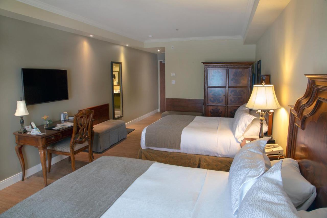 Hotel Brossard Εξωτερικό φωτογραφία