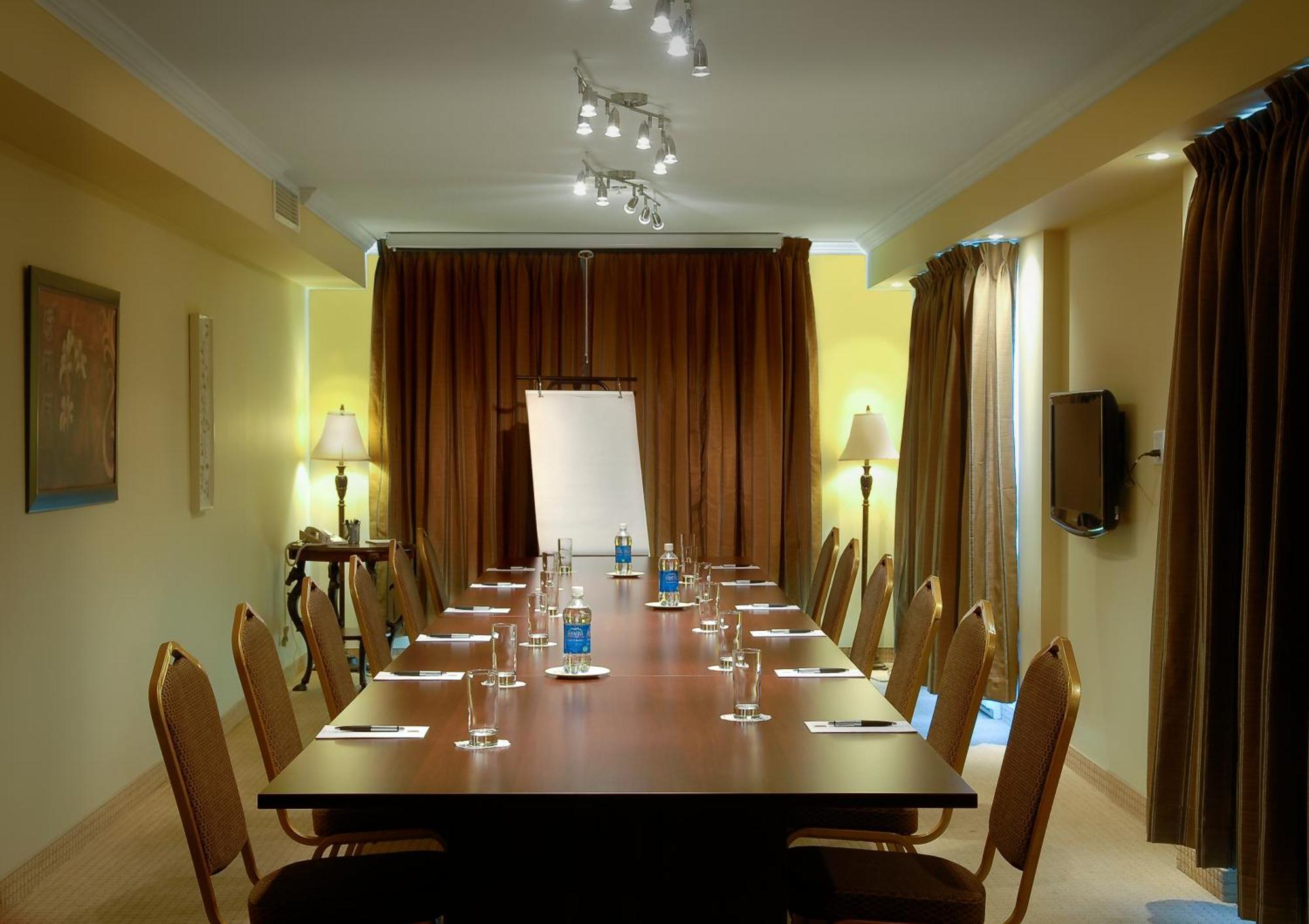 Hotel Brossard Εξωτερικό φωτογραφία