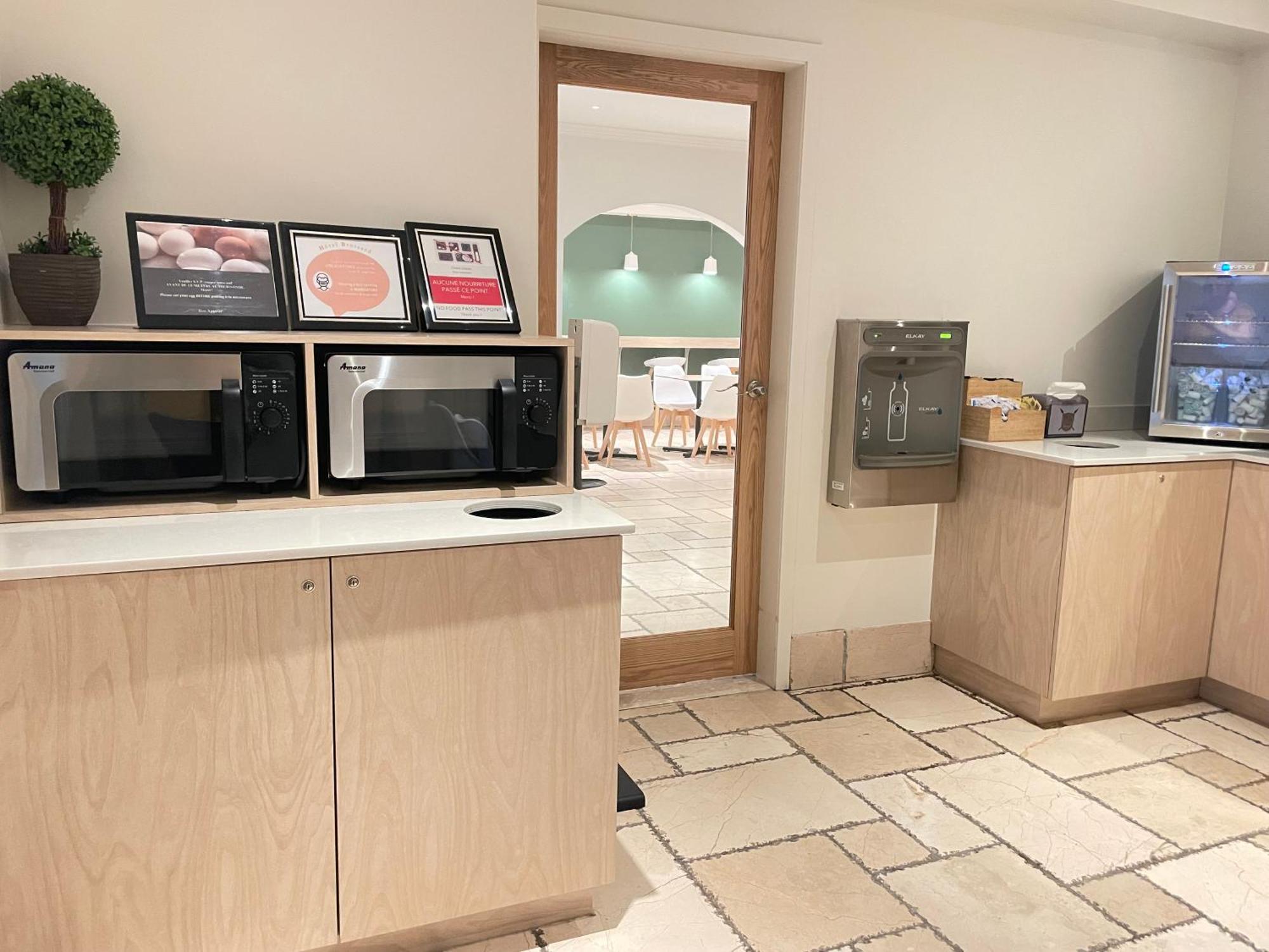 Hotel Brossard Εξωτερικό φωτογραφία