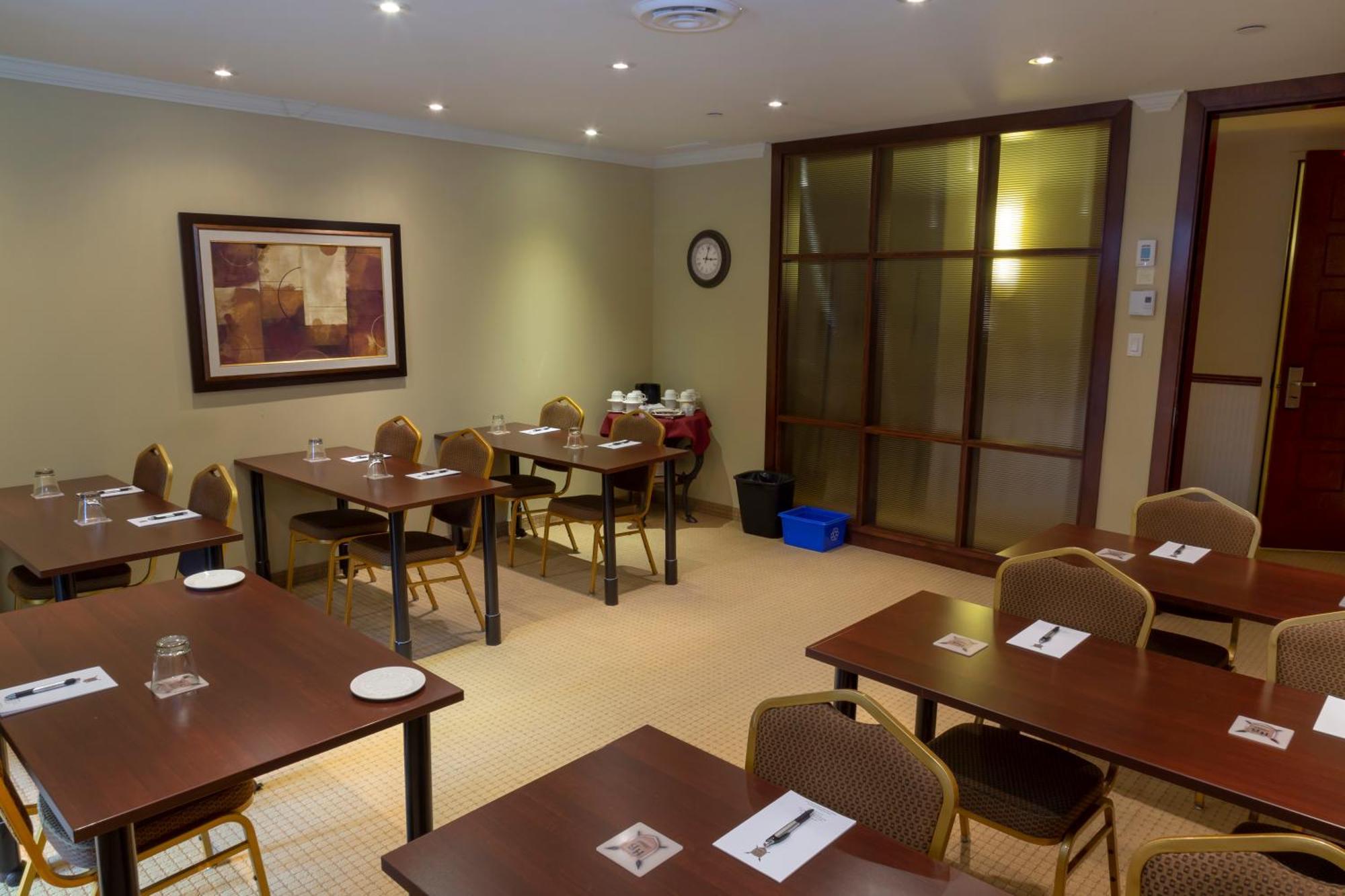 Hotel Brossard Εξωτερικό φωτογραφία
