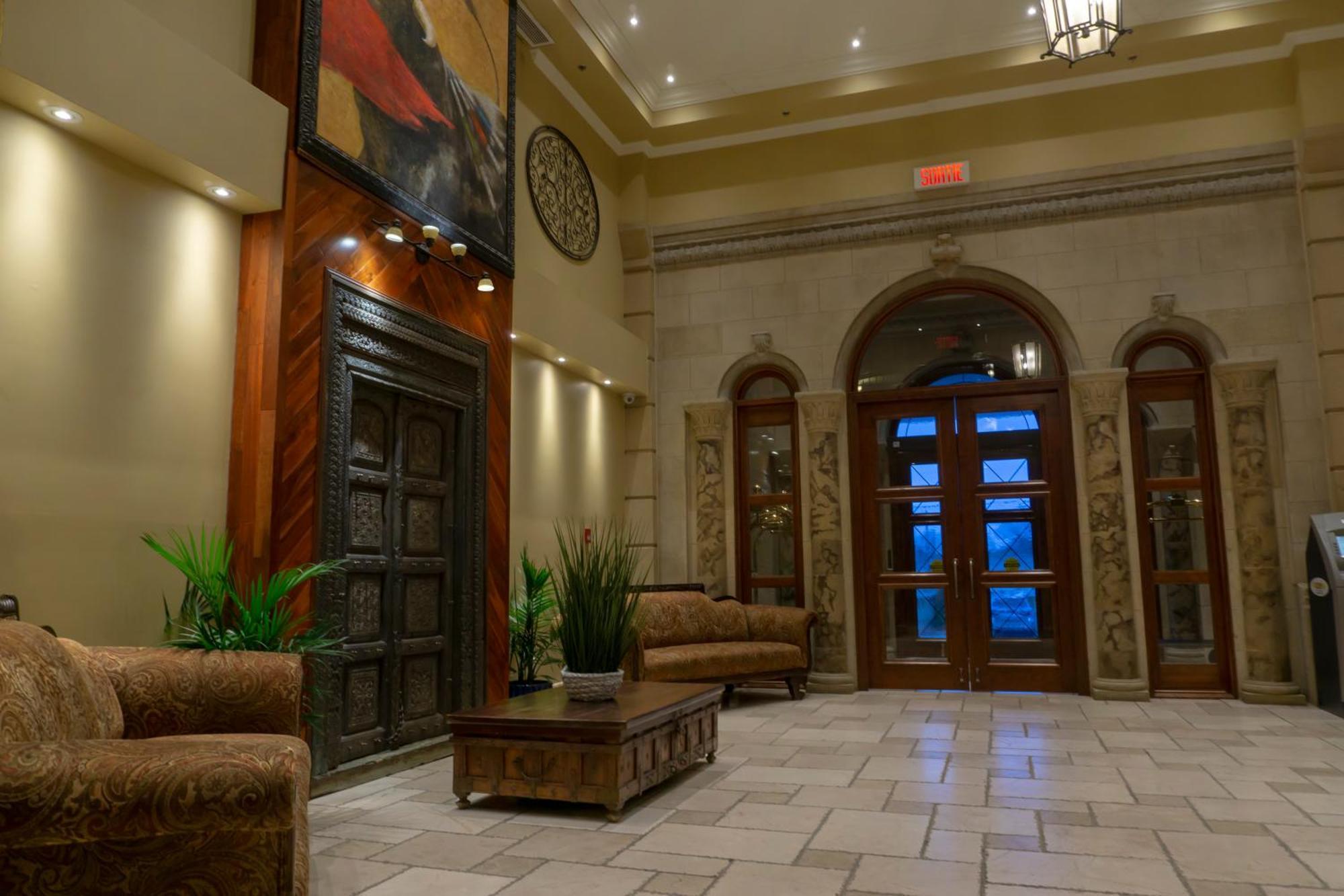 Hotel Brossard Εξωτερικό φωτογραφία